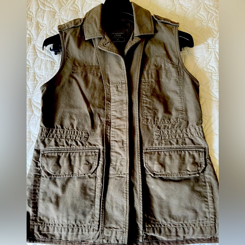 Abercrombie&Fitch Mens Green&Grey Vest Size XS